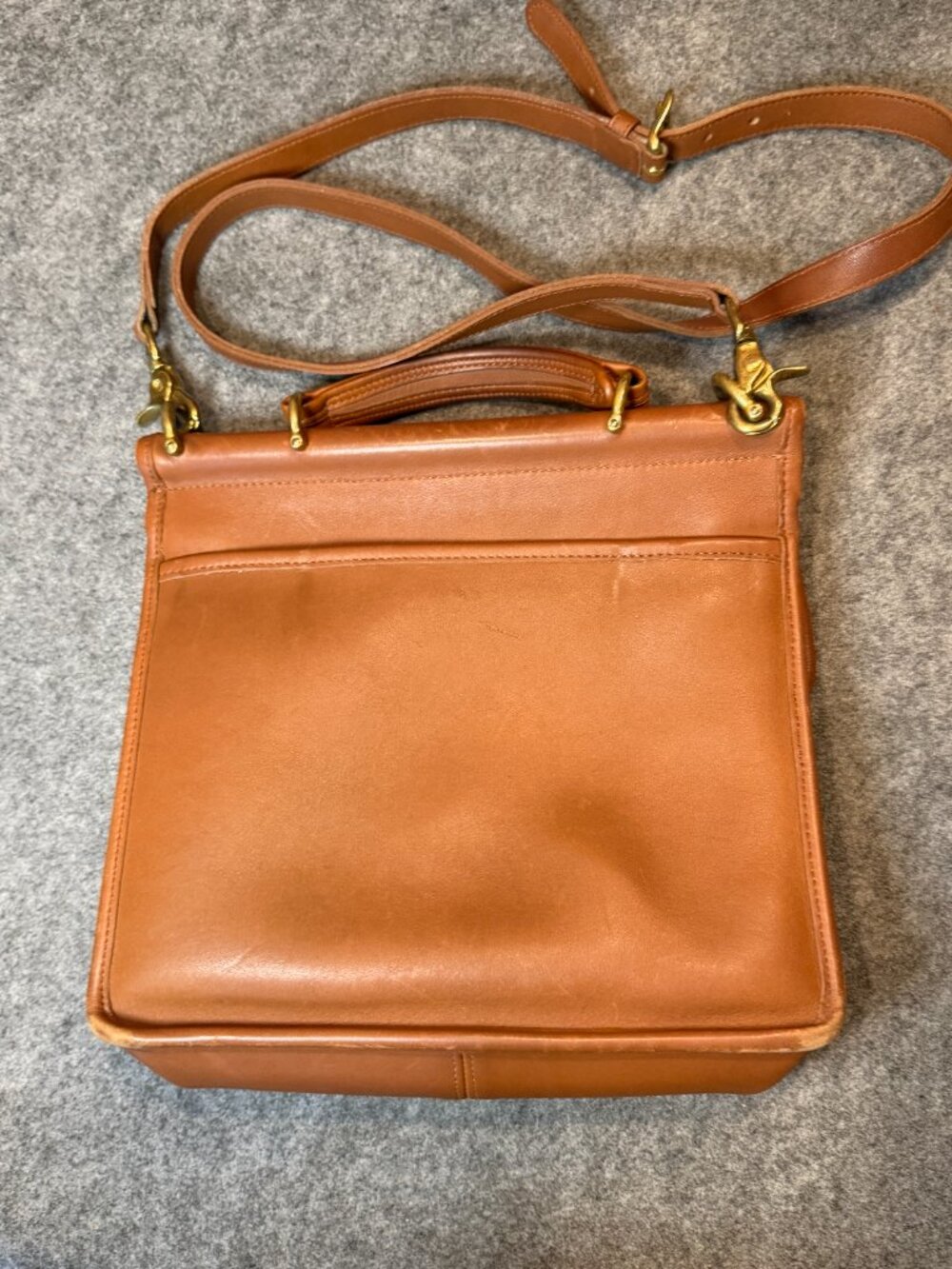 Vintage Coach British Tan Leather Crossbody Messenger Bag Brass Hardware USA - Picture 13 of 16